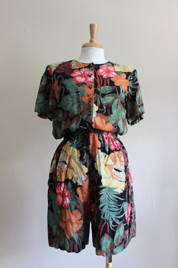 Vintage Black Multicolor Floral 2-Piece Top and S… - image 4