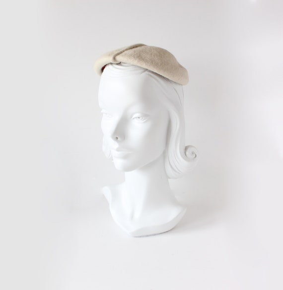 Vintage 1960s Off White Wool Felt Hat - image 1