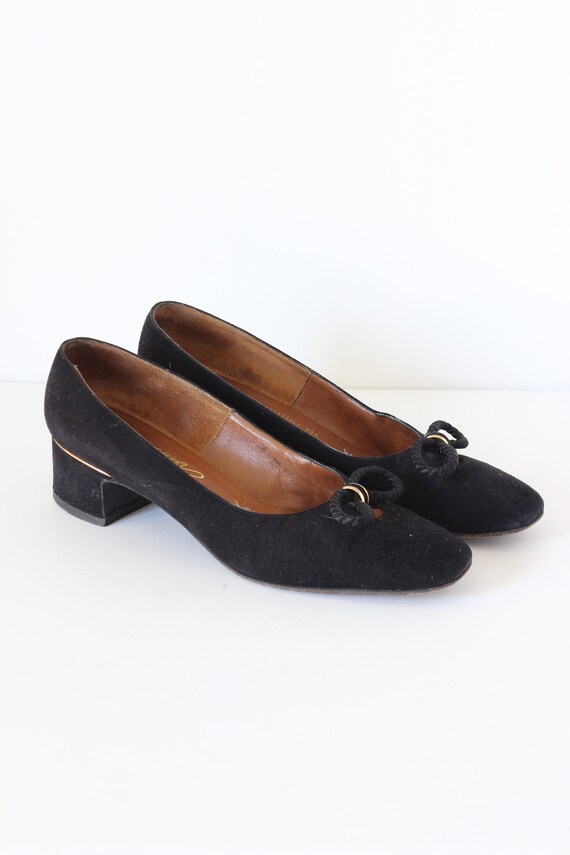 Vintage Evins Black Suede Low Block Heel Pumps, s… - image 4