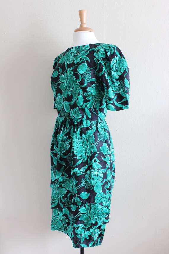 Vintage 1980s Green & Black Floral Silk Dress - image 6