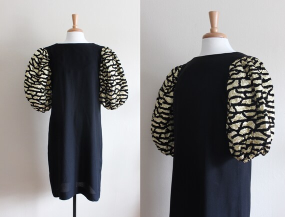 Vintage 1970s Black & Gold Lamé Puff Sleeve Dress