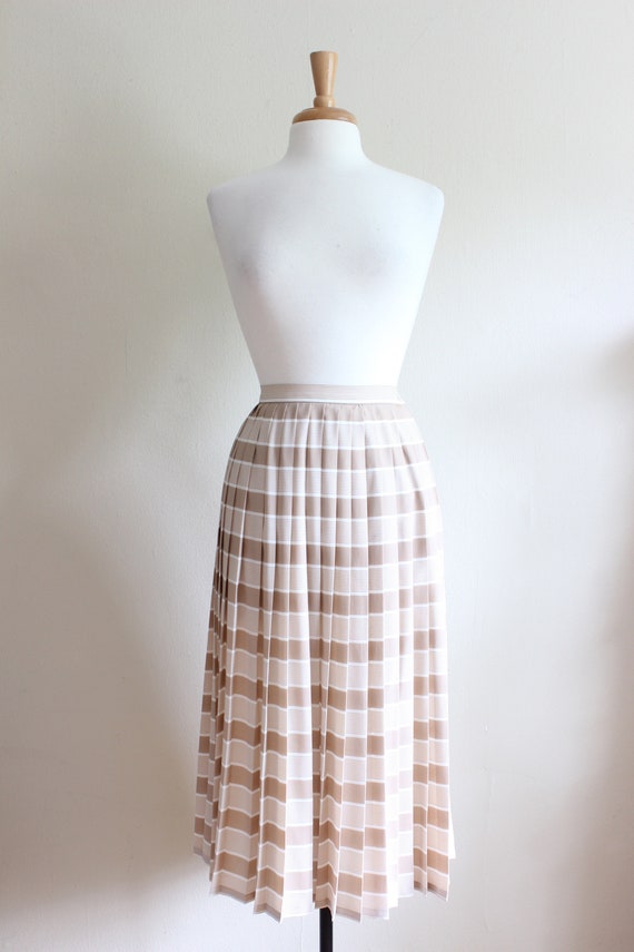 Vintage Jaeger Beige & White Stripe Pleated Midi … - image 2