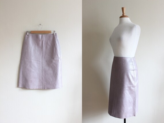 Vintage 1990s BCBG Pearlescent Lavender Leather Sk