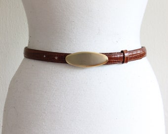 Vintage Brown Embossed Leather Belt with Brushed Gold Oval Buckle