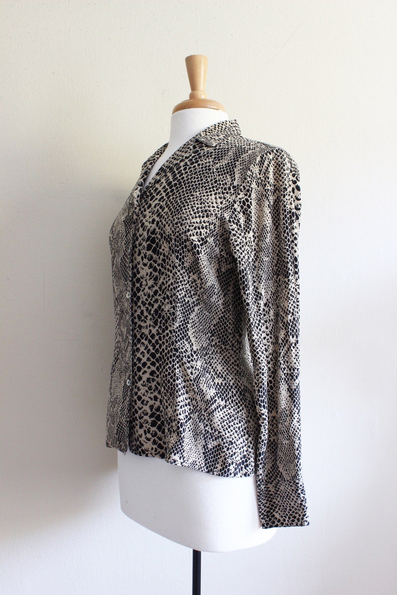 Vintage Beige /& Black Snakeskin Print Silk Button Down Top