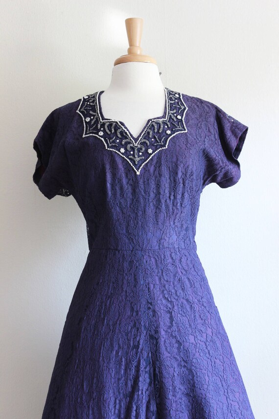 Vintage 1950s Beaded Purple Lace Party Dress - image 2