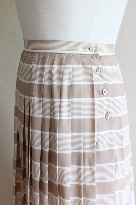 Vintage Jaeger Beige & White Stripe Pleated Midi … - image 7