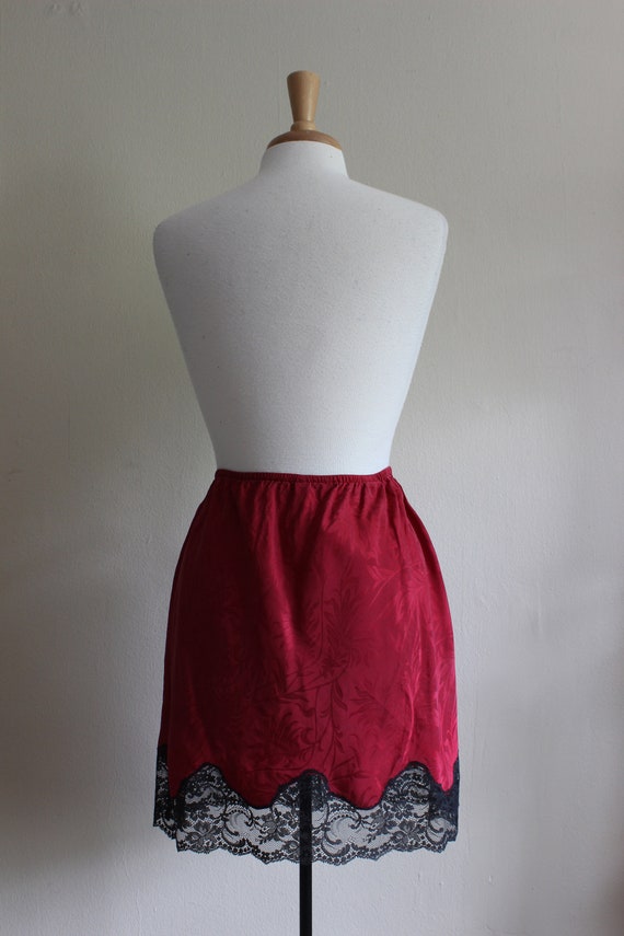 Vintage Black Lace Trim Red Silk Slip Skirt - image 9