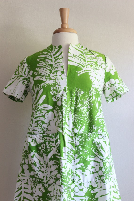 Vintage Lime Green Fern Print A-Line Mod Dress - image 4