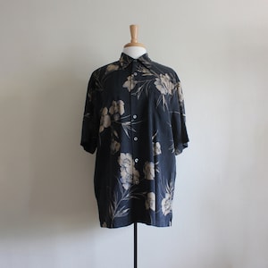 Vintage Short Sleeve Black & Brown Floral Button Down Silk Top