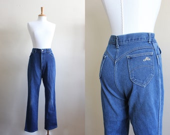 Vintage Chic 1980s High Rise Straight Leg Jeans