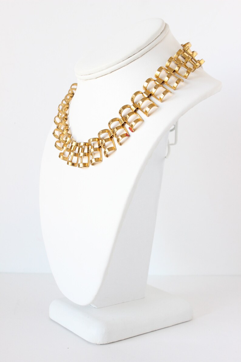 Vintage Gold Tone Dimensional Link Necklace