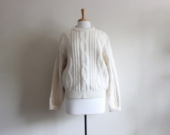 Vintage 1960s Off White Cable Knit Slouchy Pullover Sweater