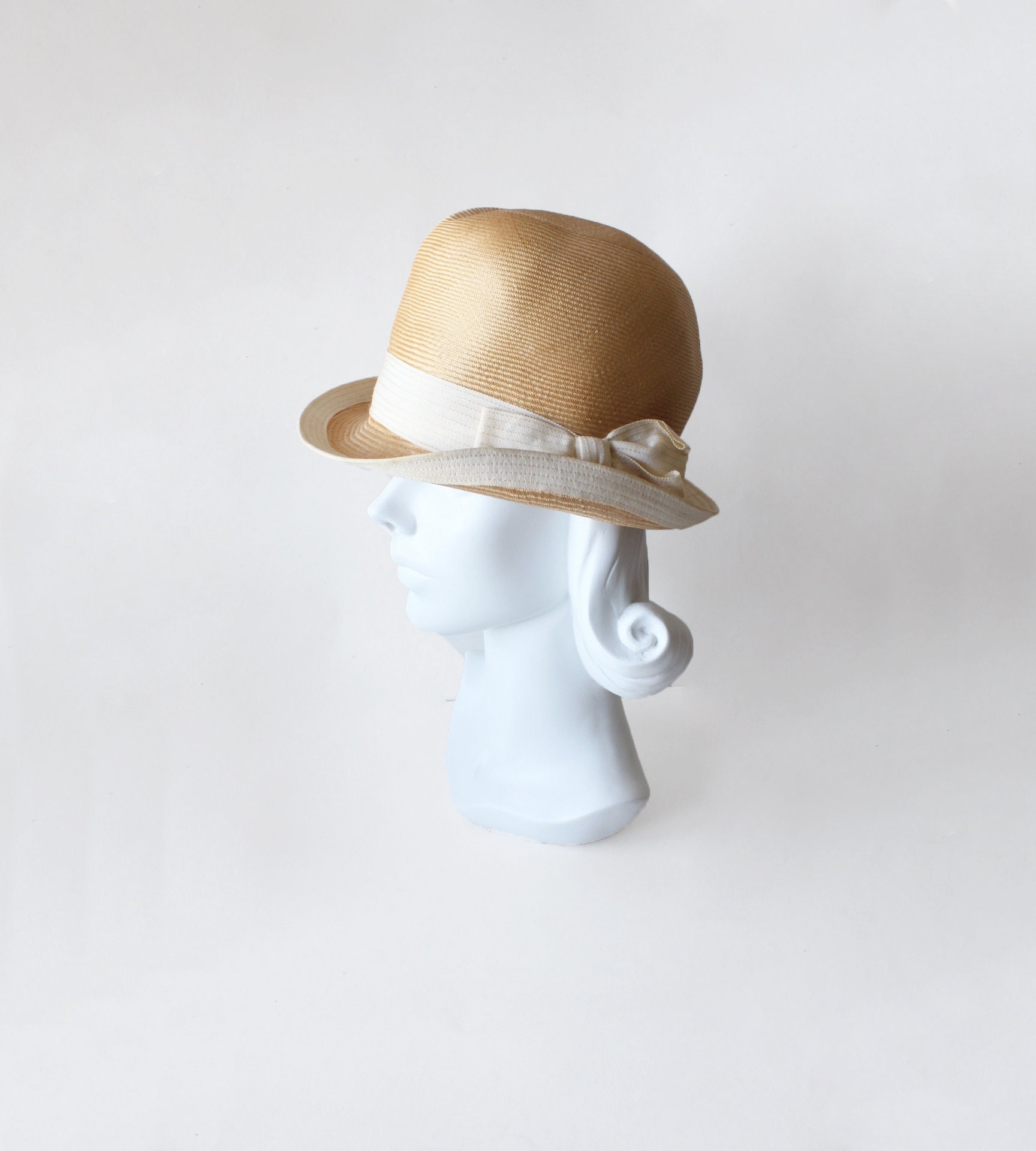 1960s Hat / Vintage Adolfo Réalités Summer Cloche Hat - Etsy display picture 1