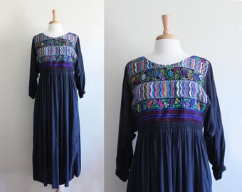 Vintage Embroidered Black Midi Dress