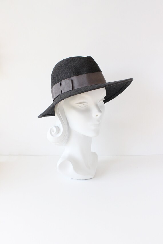 Vintage Liz Claiborne 100% Wool Grey Fedora Hat