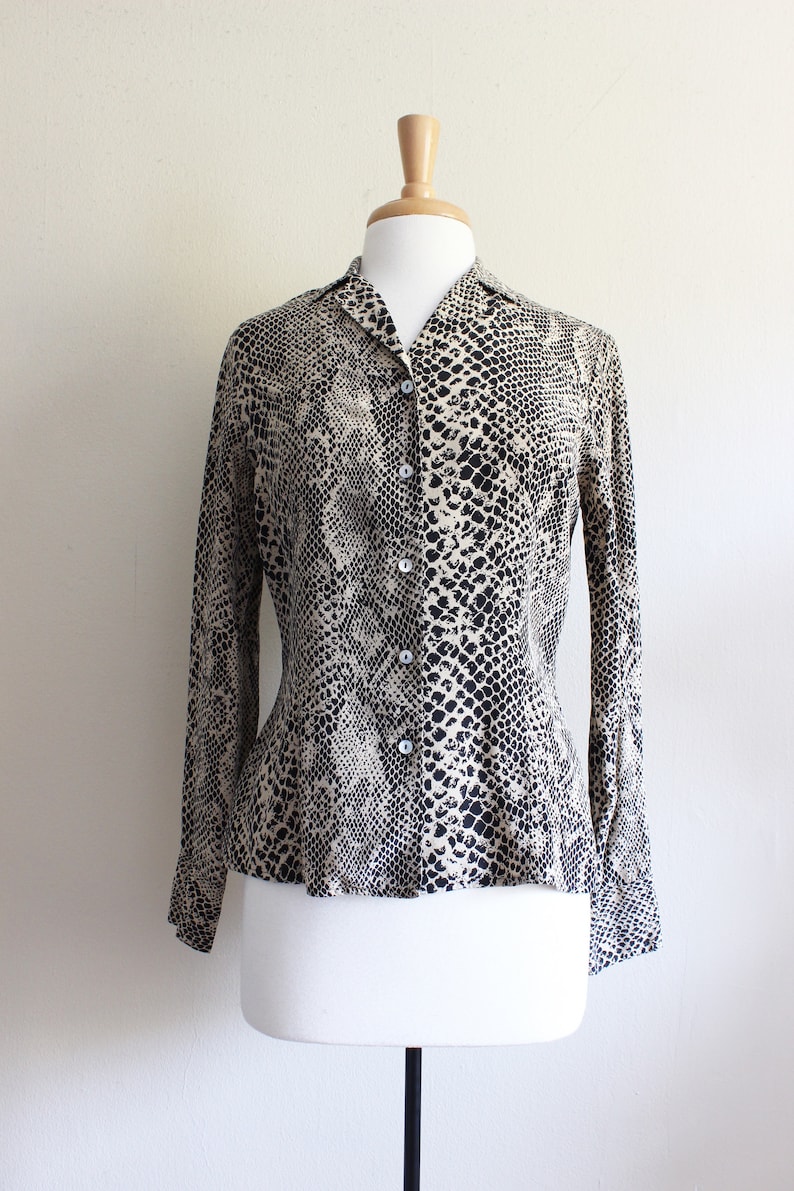 Vintage Beige /& Black Snakeskin Print Silk Button Down Top