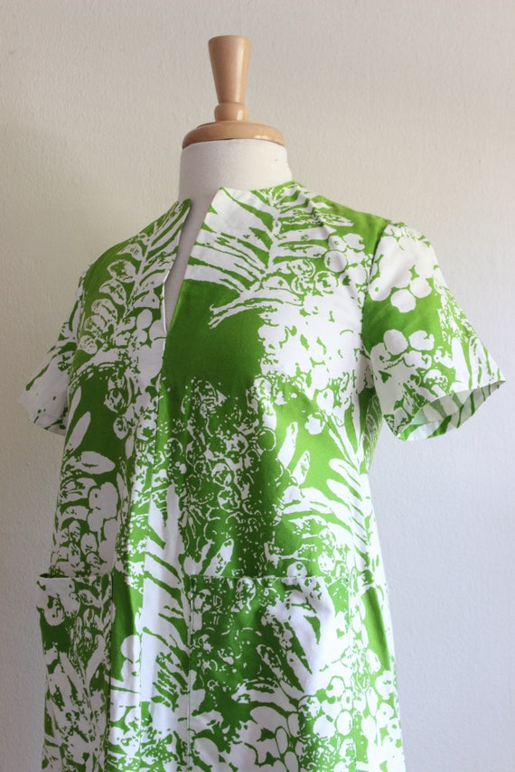 Vintage Lime Green Fern Print A-Line Mod Dress - image 8