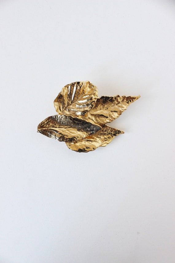 Vintage Heavy Gold Tone Leaves Brooch