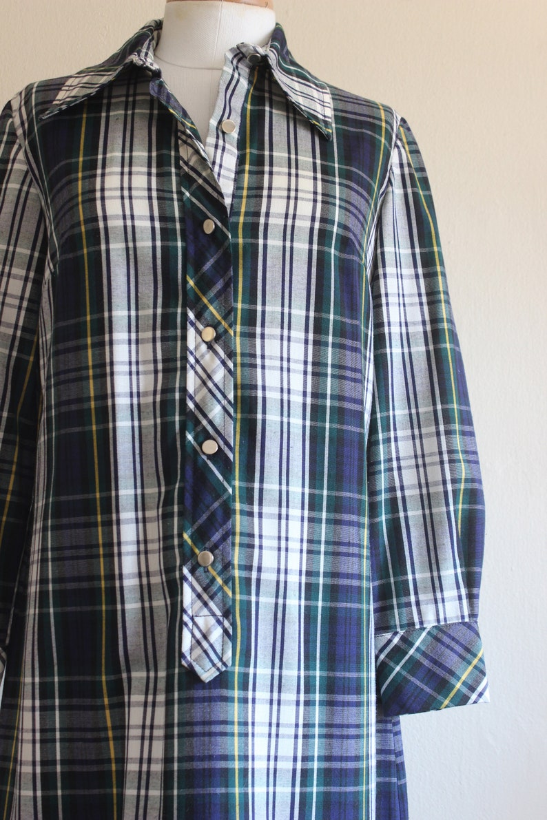 Vintage 1960s Navy, Green & White Plaid Long Sleeve Shirtdress image 2