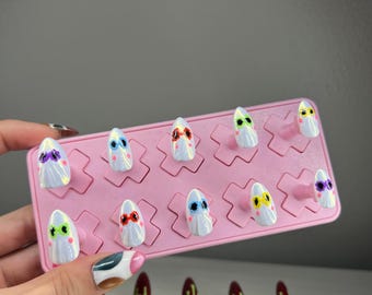 Retro Ghost press-on Nails