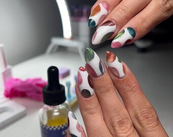 Cateye Color Cutout press-on Nails