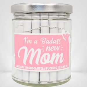 Frasco de Afirmaciones para Mamás Primerizas con Sentimientos Fuertes: 70 Refuerzos Diarios, Atrevidos, Divertidos y con Maldad. Regalo Postparto Divertidísimo para Mamás. Regalo para el Día de la Madre. Frasco de Autocuidado.