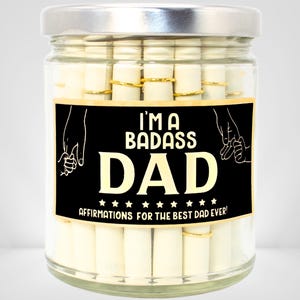 Pot d'affirmations « Je suis un papa dur à cuire » : 70 rappels quotidiens jurés, non filtrés et hilarants que vous êtes le meilleur papa de tous les temps, cadeau pour la fête des pères