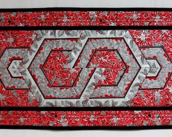 Christmas Table Runner, Diamonds, Hexagon, Red Silver Black