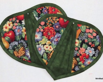 Pot Holders, Pair, Heart-shaped Microwave Oven Mitts, Black Green, Fruit and Flowers