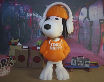 Streetwear Snoopy Figurine