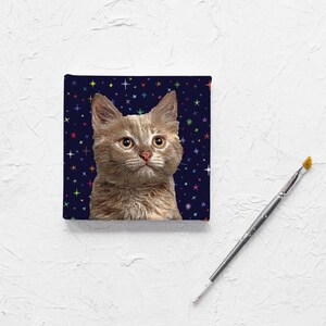 Gato sobre lienzo, arte de pared para mascotas, retrato de perro impreso en lienzo con fondo divertido