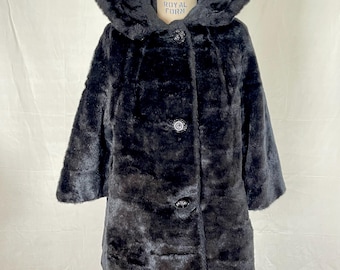 1950s Long Swing Coat with Vampire Collar, Faux Fur Women’s Black Coat, Vintage Coat, 3/4 sleeves, Size Small to Medium, Old Hollywood Style