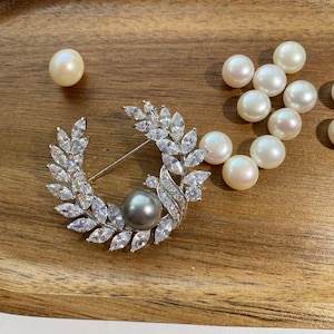 Handmade pearls and Diamond Leaf Brooch: Sterling Silver Floral Jewelry, Artisanal Gray pearls