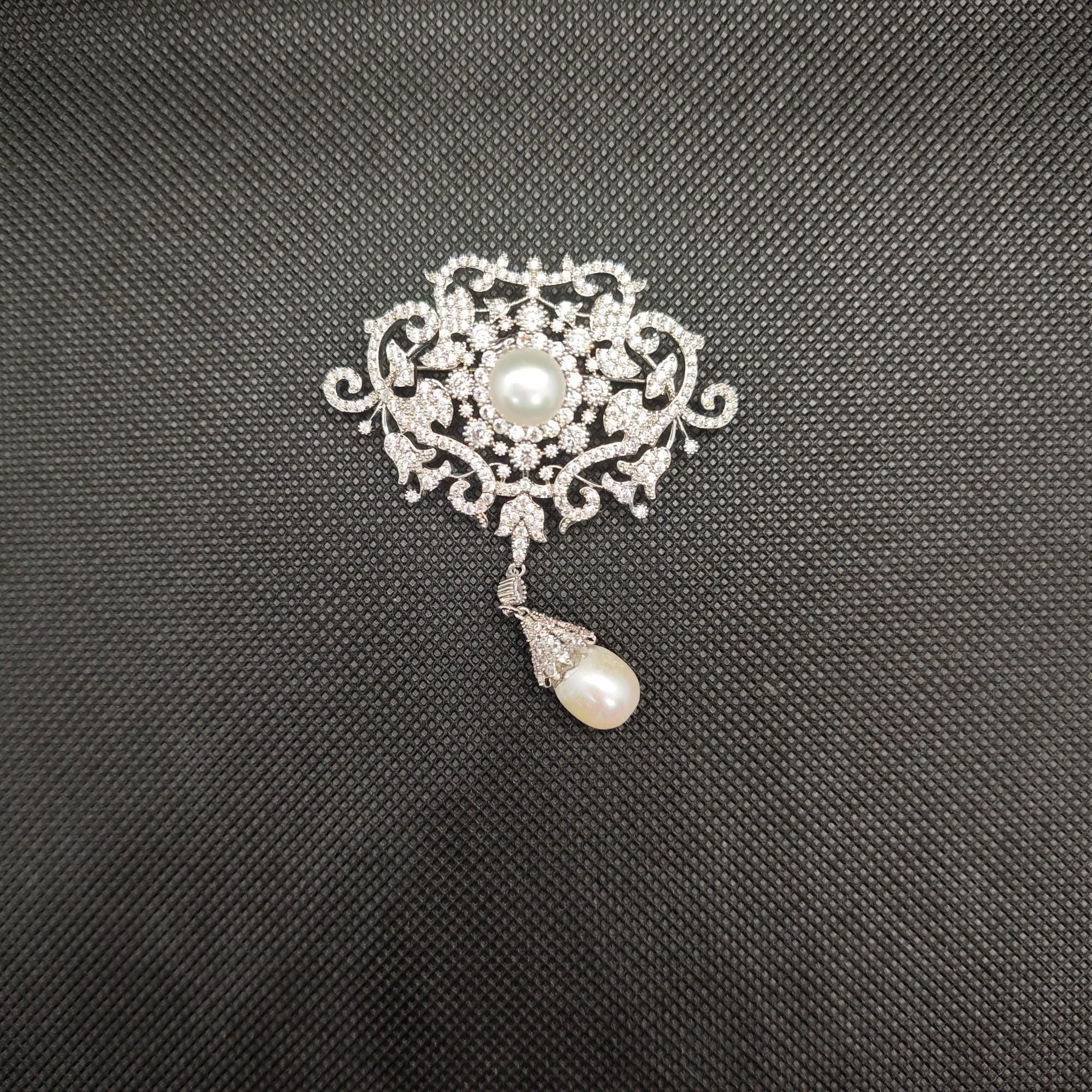 Vintage Pearl Drop Brooch - Etsy