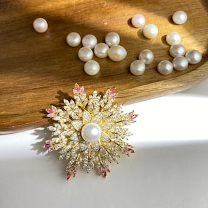 NEW! Snowflake Pearl Brooch,18K Gold Diamond Frame,Pink Crystal Accent Brooches, Bridal Jewelry, Wedding Gift For Her,Freshwater pearl Pin