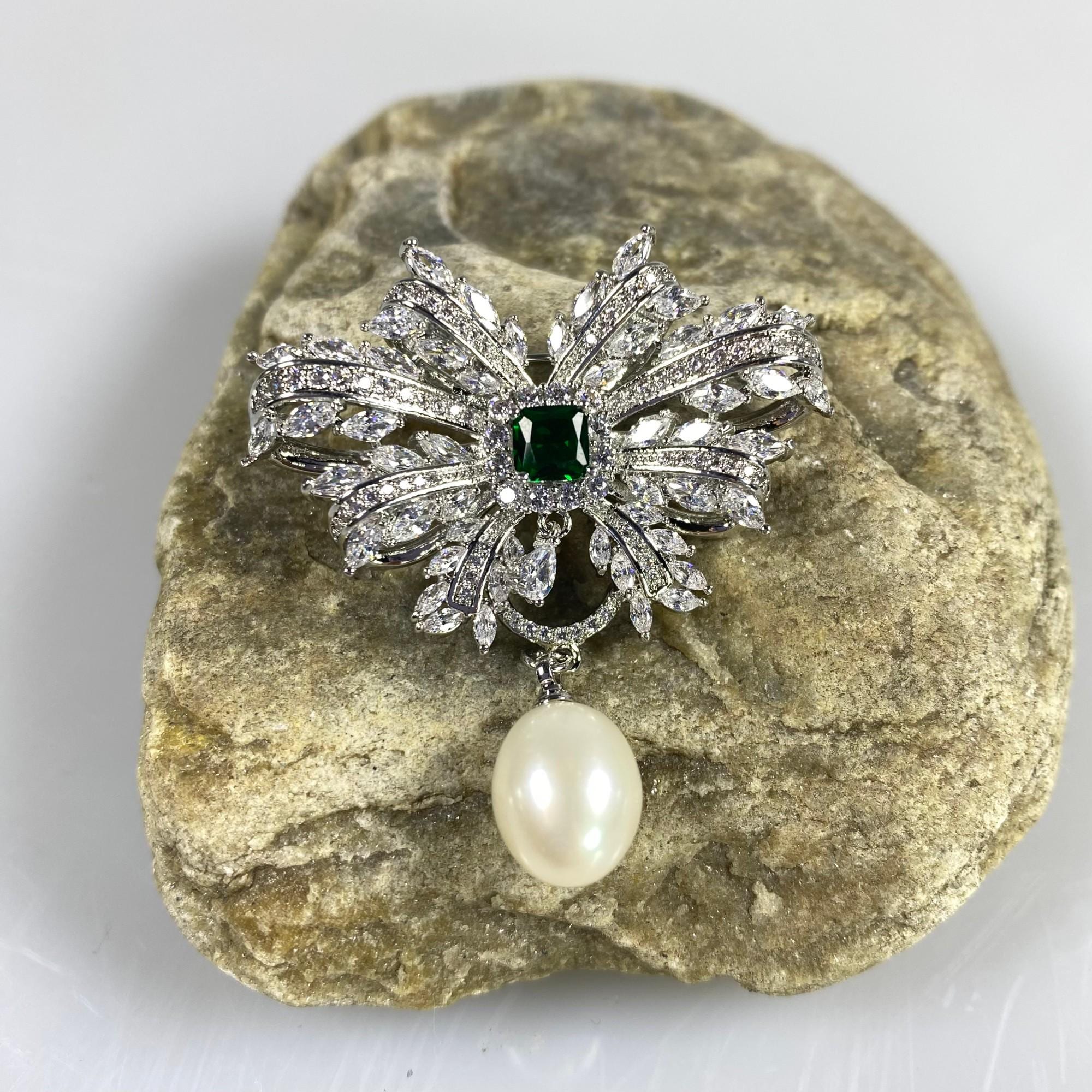 Pearl Green and Silver Brooch - Etsy display picture 2