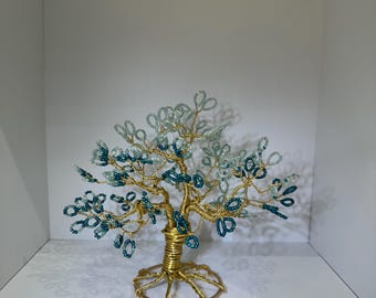 Baum aus Perlendraht