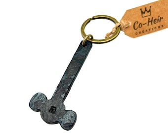 Llavero de martillo forjado a mano