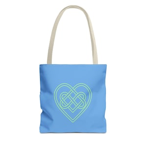 Irish Heart Celtic Knot Tote Bag, Boho Minimalist Reusable Bag, St. Patrick&#39;s Day Gift, Eco-Friendly Shopping Bag, Irish Heritage Tote
