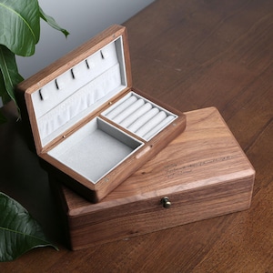 Portagioielli in noce inciso personalizzato, portagioielli in legno personalizzato, custodia da viaggio per donna, regalo per damigella d'onore, regalo unico per lei, per la mamma