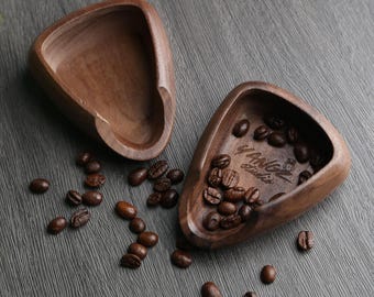 Walnut Coffee Dosing Tray,Coffee Dosing Cup,Vintage Design,Personalized Custom Name Option,Ideal for Home & Coffee Shop Use,Gift Idea