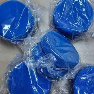 Dixie Belle Blue Sponge Applicator- No Brush Marks- Elite Retailer
