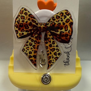 Schleife, Ausweishalter in pink, Geschenk, pinke Schleife, Schleifen-niedlich, kokett, pinkes Band, süßer Ausweishalter, süßes Accessoire