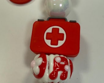 Nurse keychain, RN keychain, nurse keychains, nurse accessories, nurse gift, nurse graduation gift, gifts for nurses, RN gift, small gift