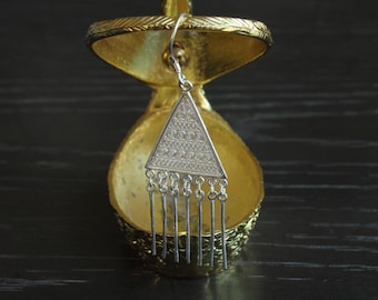 Pendientes triangulares colgantes de plata fina 990, joyería cultural, diseño de herencia Miao, hermosos pendientes de plata.