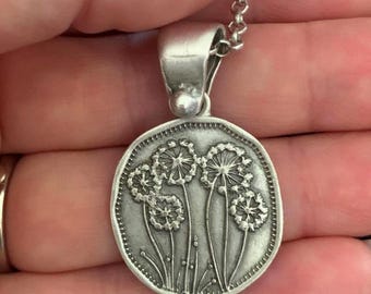 Handgemachte antike silberne Löwenzahn-Halskette; Botanischer Schmuck