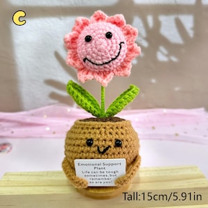 Nuevo set de regalo de apoyo emocional: flores de crochet hechas a mano en maceta (girasol/margarita), decoración de escritorio con flores de crochet, regalo para ella y para el Día de la Madre. C