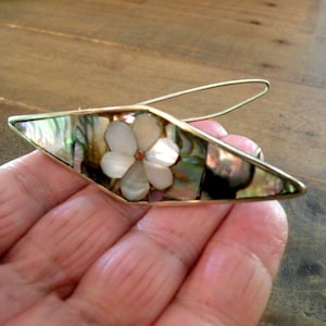 Vintage Mother of Pearl Floral Hair Barrettes Red Green Abalone Set 2 Mother of Pearl Flower Barrette, Teal Blue Enamel and Shell  main image 2