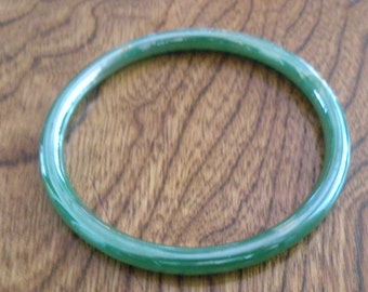 Green Glass Iridescent Bangle Bracelet, Jade Color Vintage Costume Jewelry